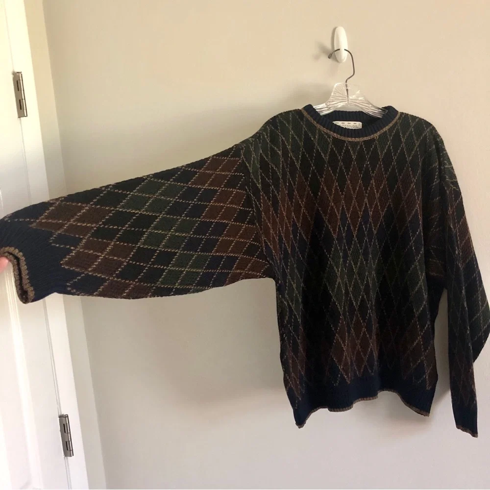 Vintage Crossings Diamond Pattern Crewneck Acrylic Sweater